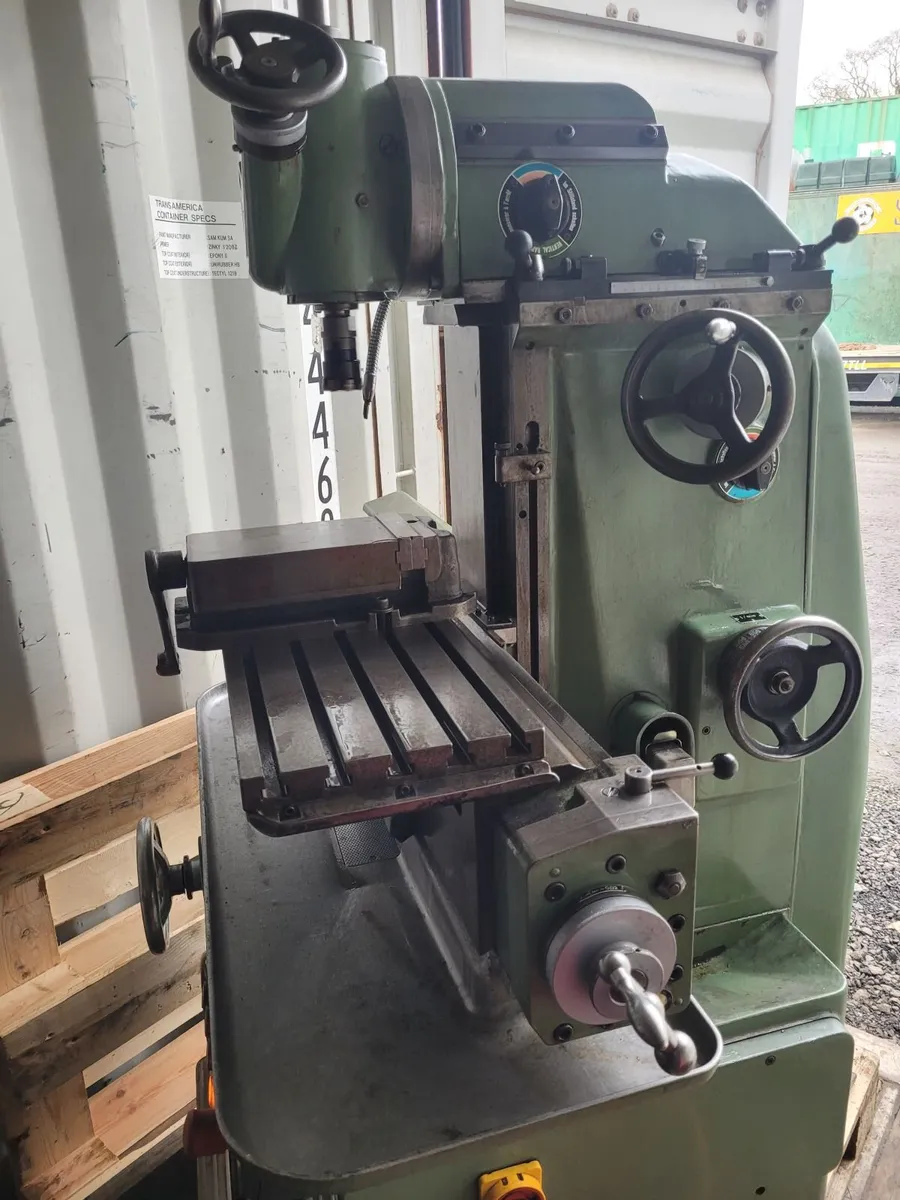 ACIERA F4 UNIVERSAL MILLING MACHINE - Image 4