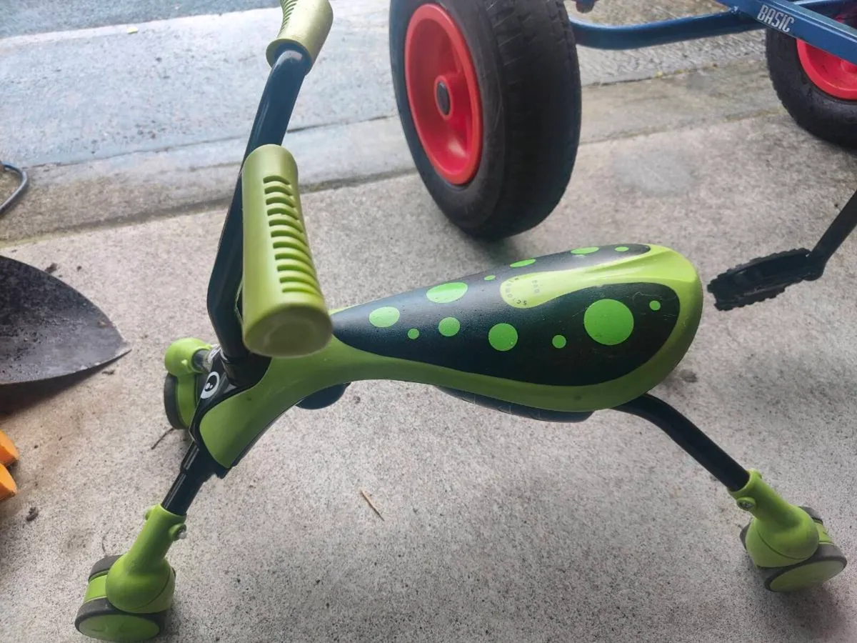 Kids trike (scramblebug 4 wheel)