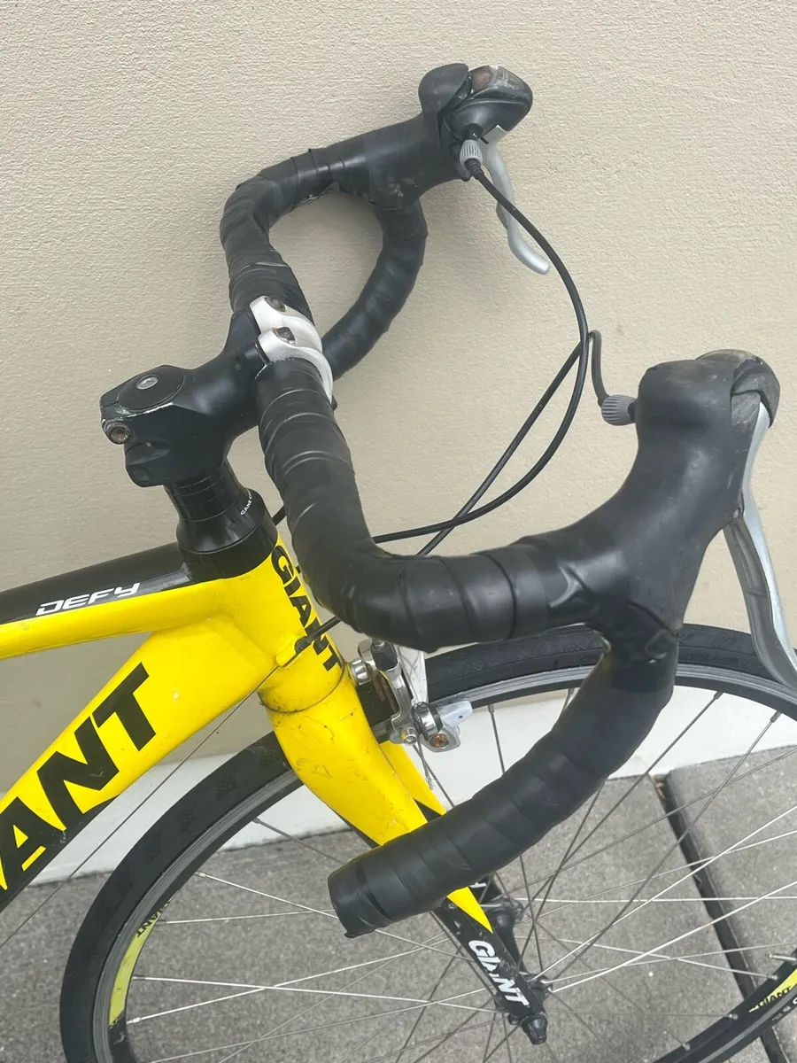 XS Giant Defy Racer Bike - Image 4