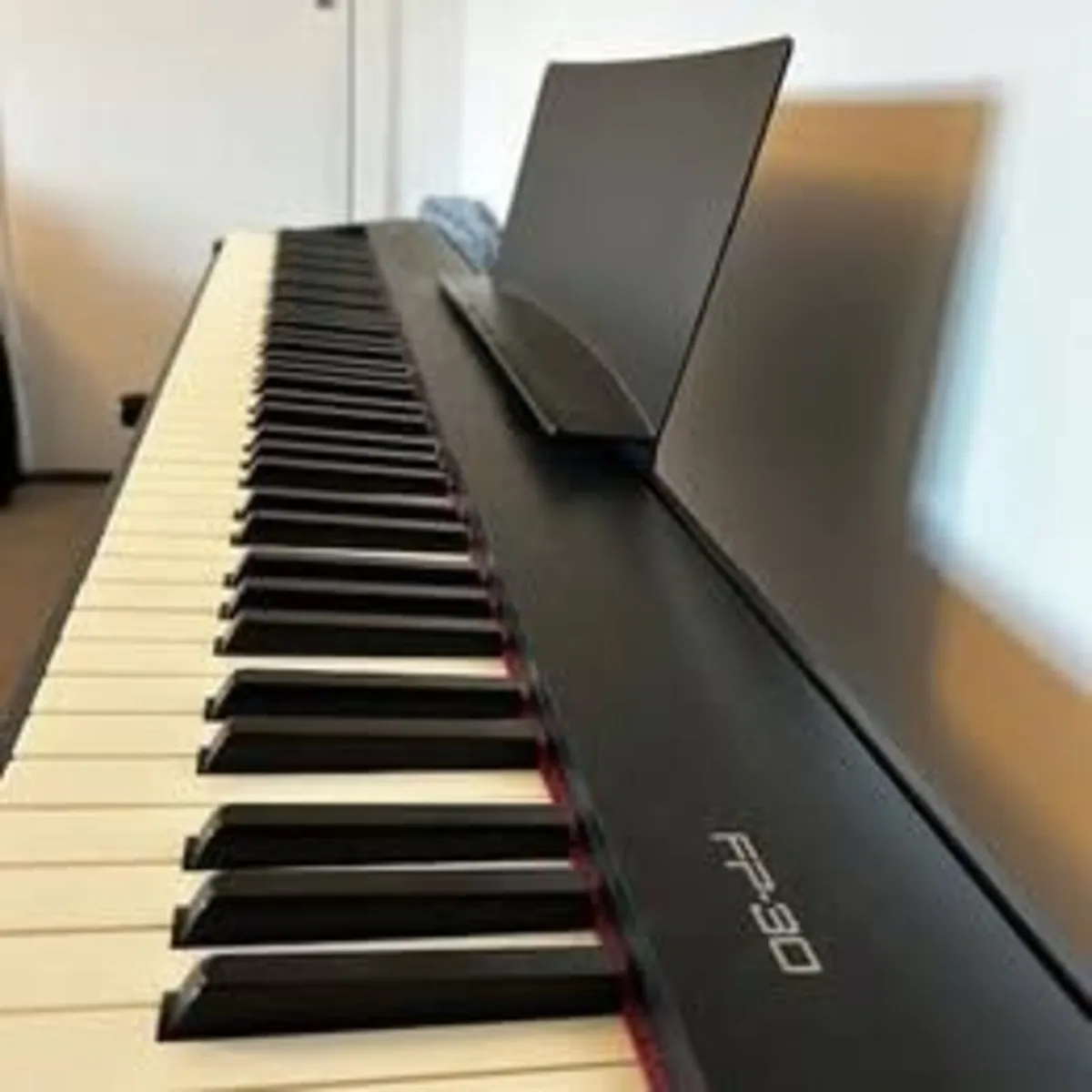 Roland FX30 Piano - Image 2