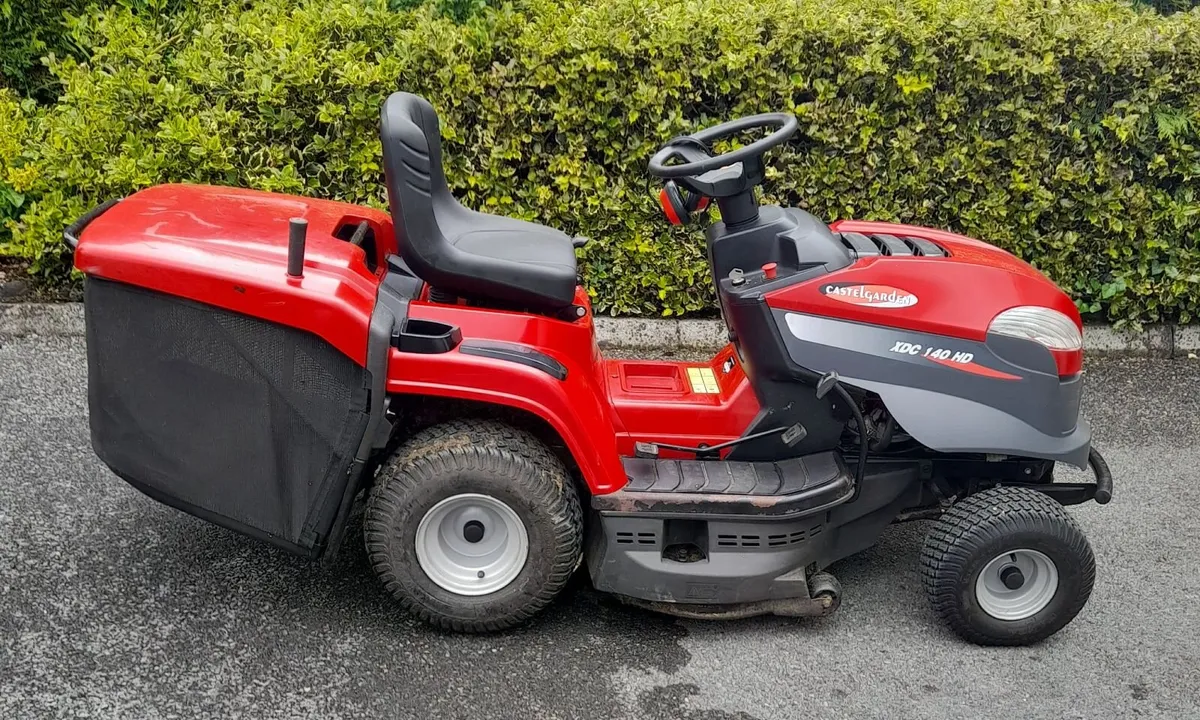 Ride-On Mower - Image 3