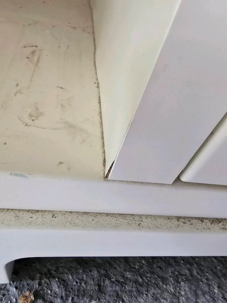 Bathroom vanity unit - Image 3
