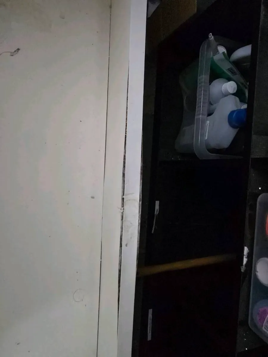 Bathroom vanity unit - Image 4