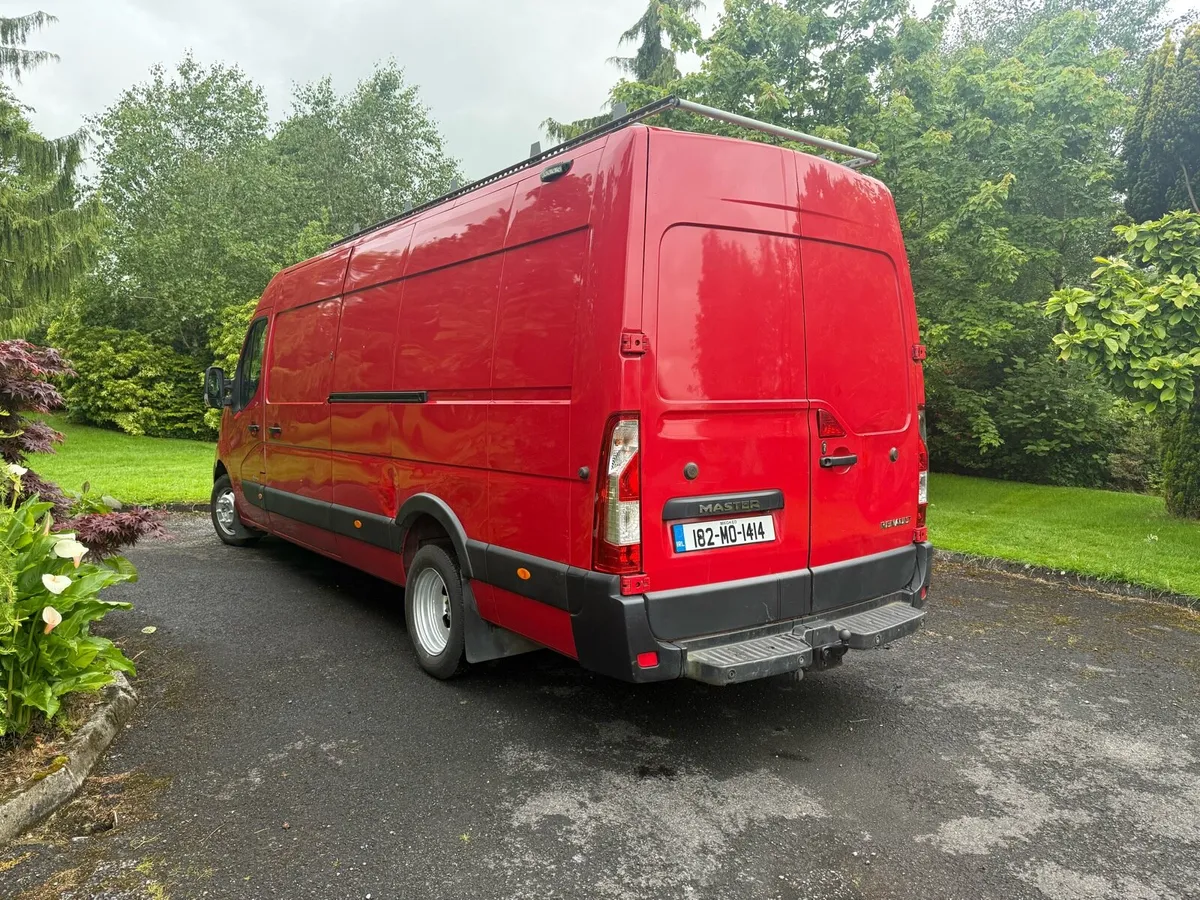 Renault Master Business - Image 2