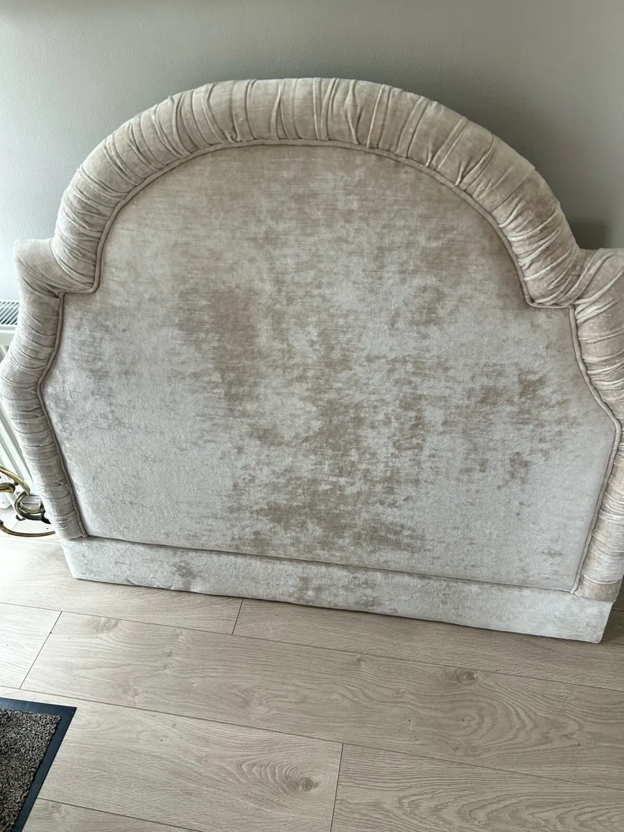 Upholstered single headboard - Image 1
