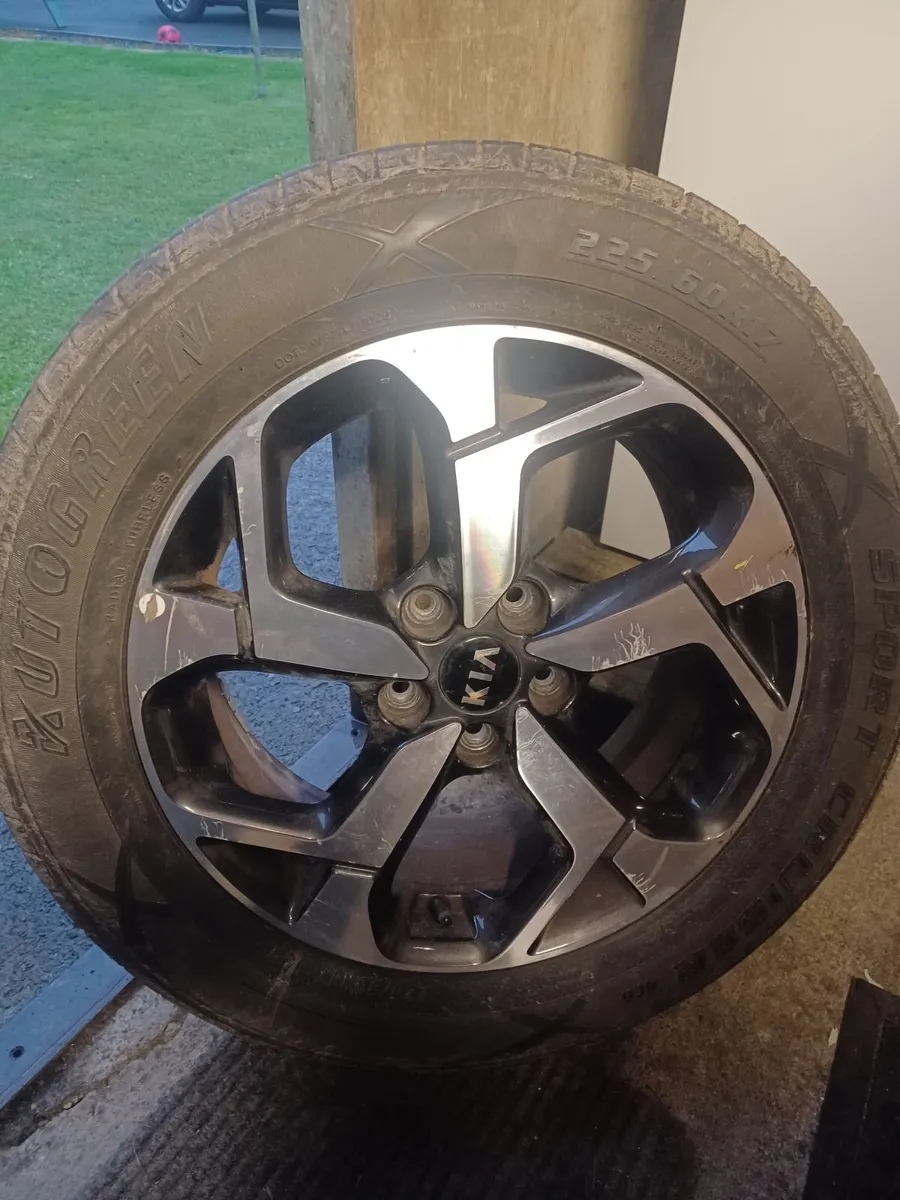 Alloy wheel