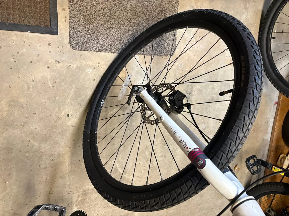 Carrera subway 1 women’s bike “27.5” - Image 3