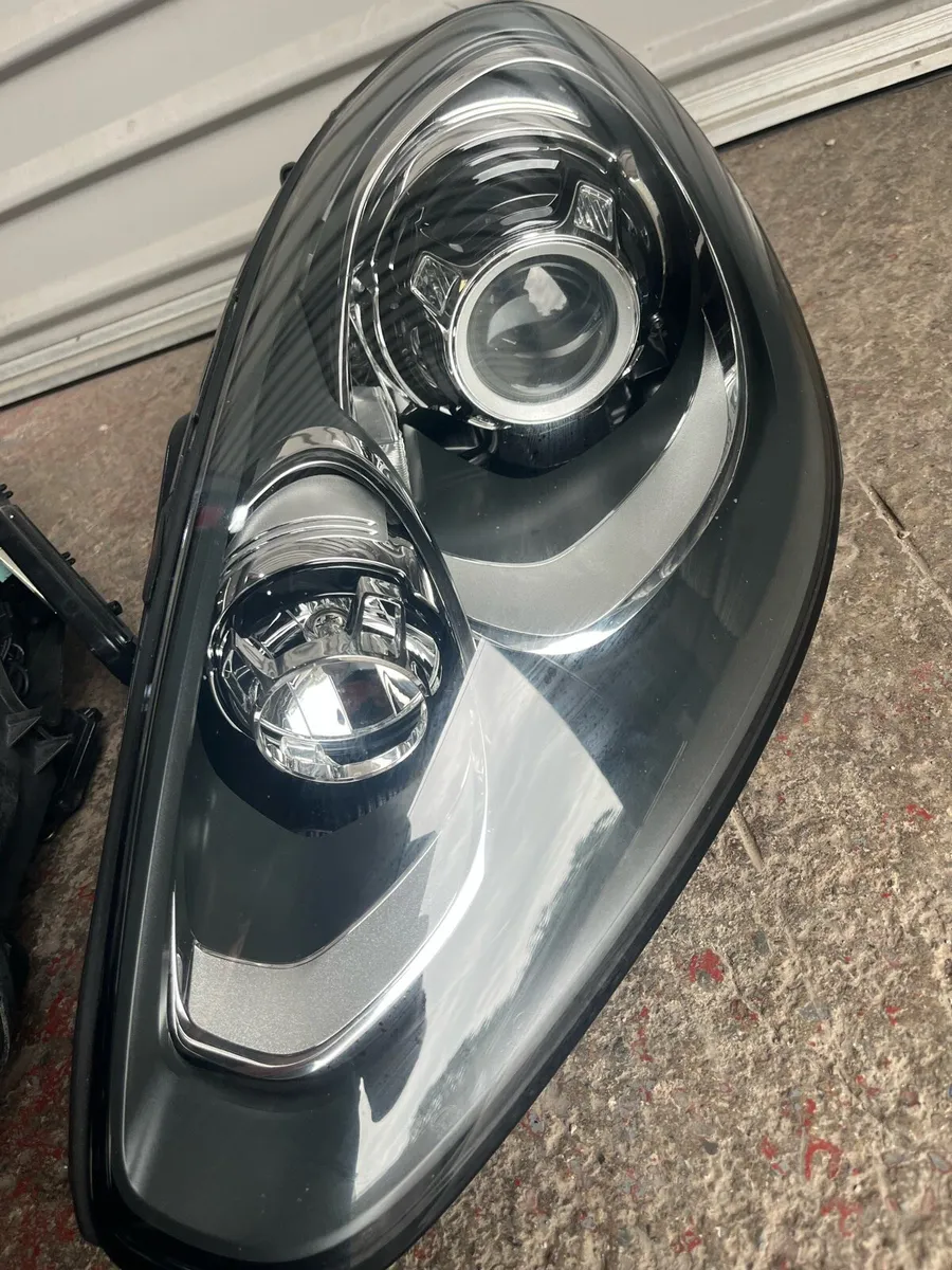 Porsche cayenne 2016 headlights - Image 3