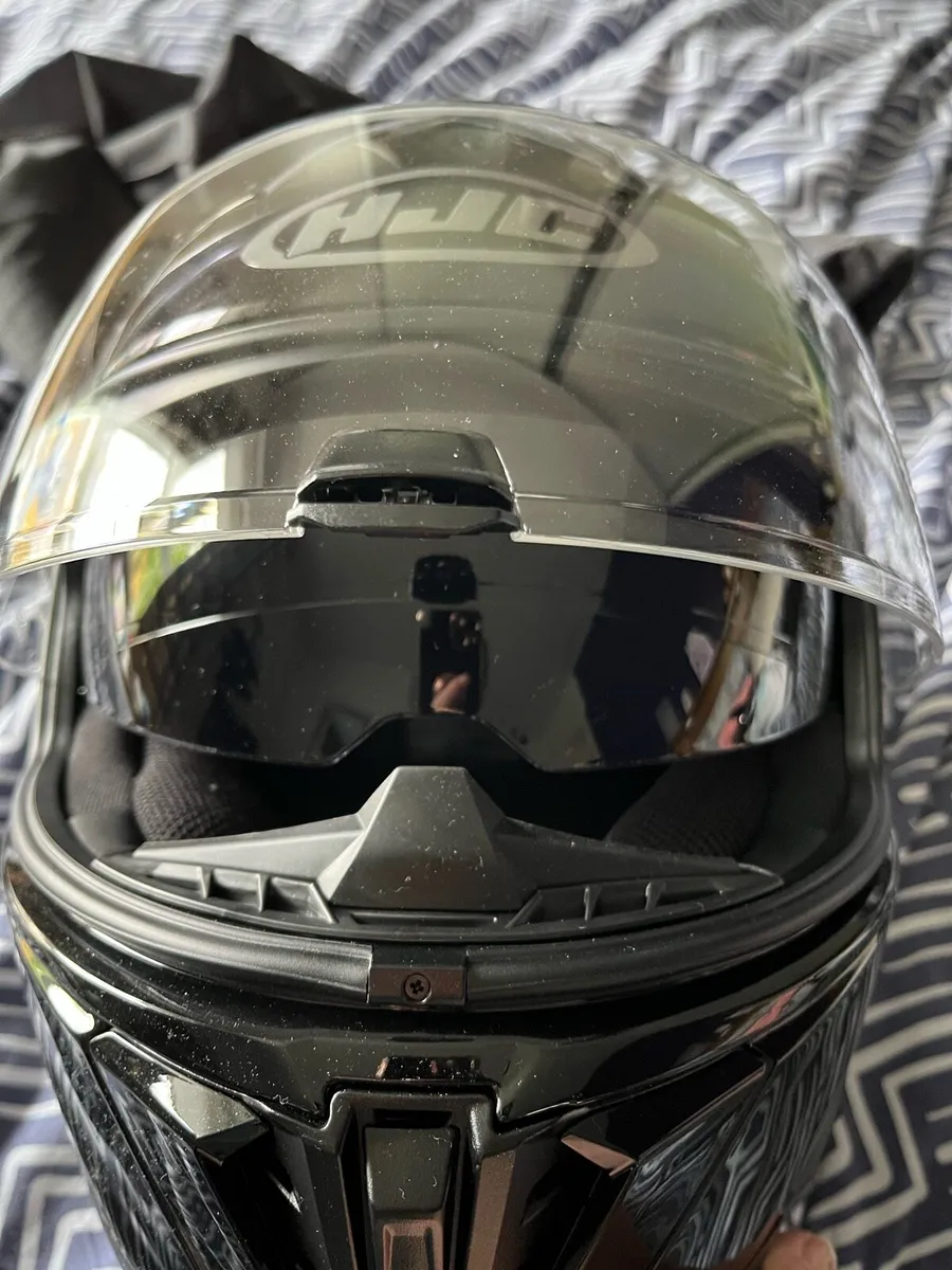 HJC motorcycle helmet - Image 1