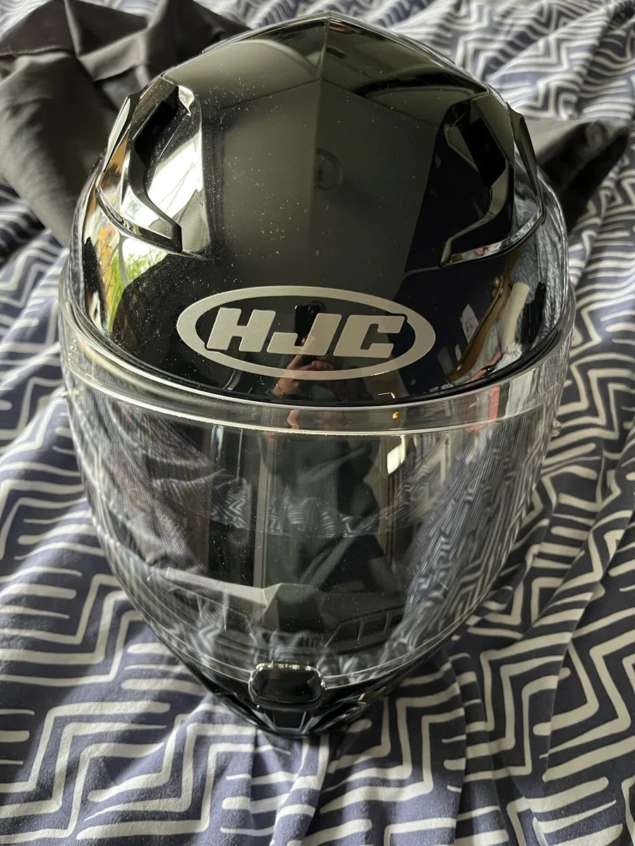 HJC motorcycle helmet - Image 2