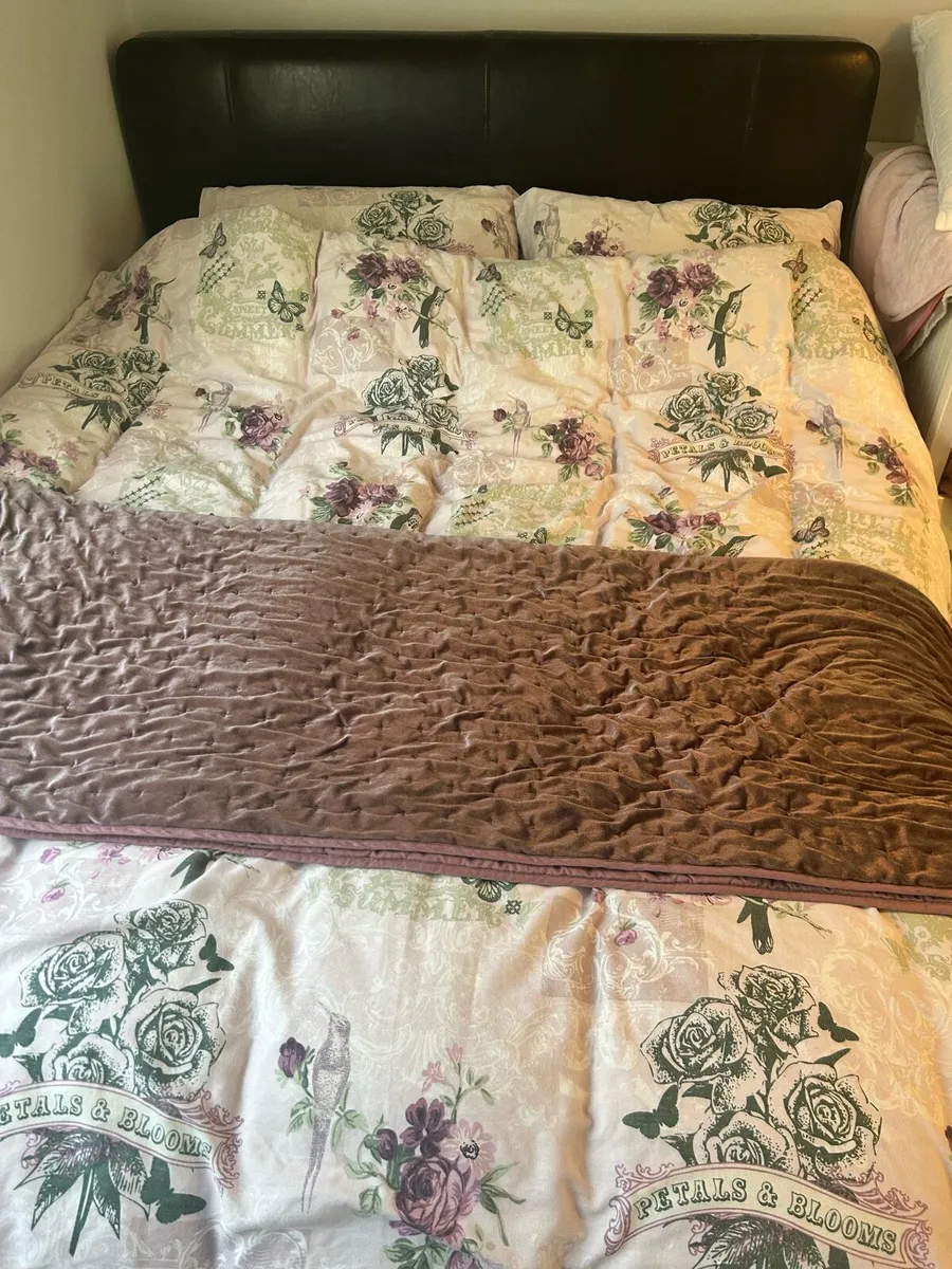 Double bed and mattress - Image 2