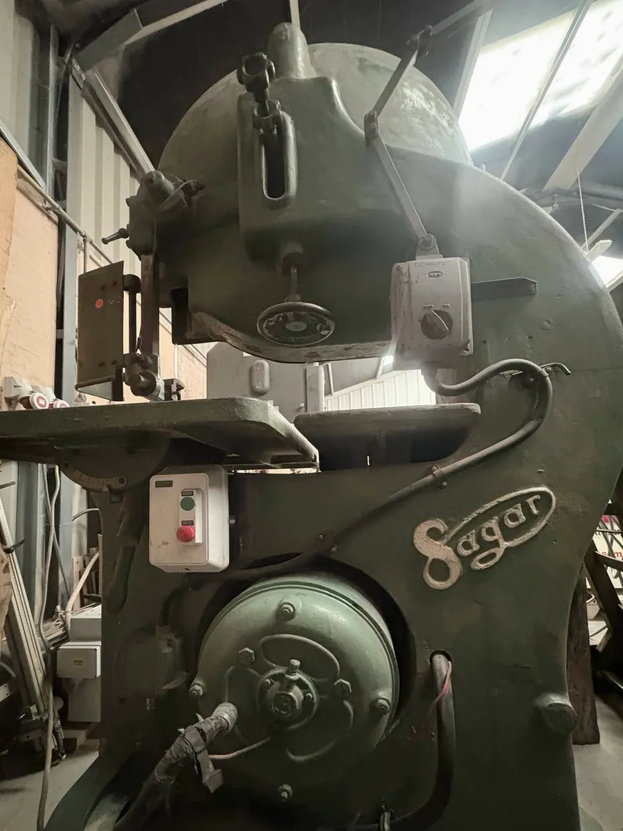 Sagar upright 30" bandsaw - Image 3