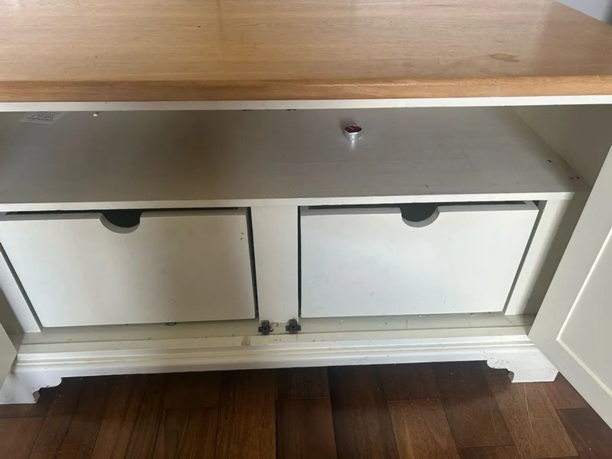 dining - Image 3