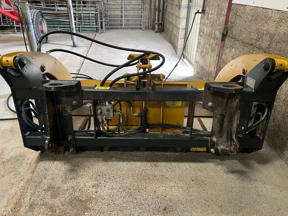 Tanco bale shear /Rauch 19.1 spreader - Image 3