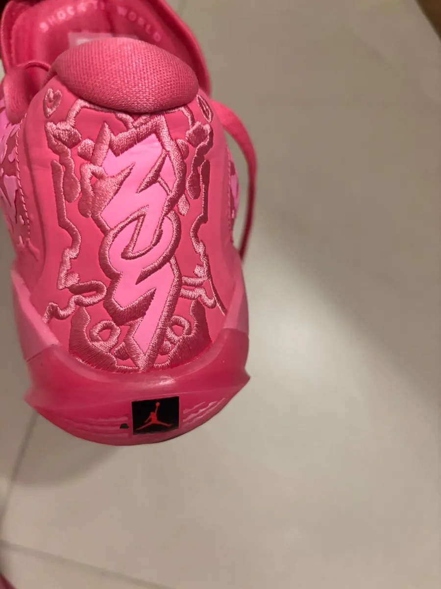 Air Jordan Zion 3 “Shock The World” – Pink – UK6 - Image 1
