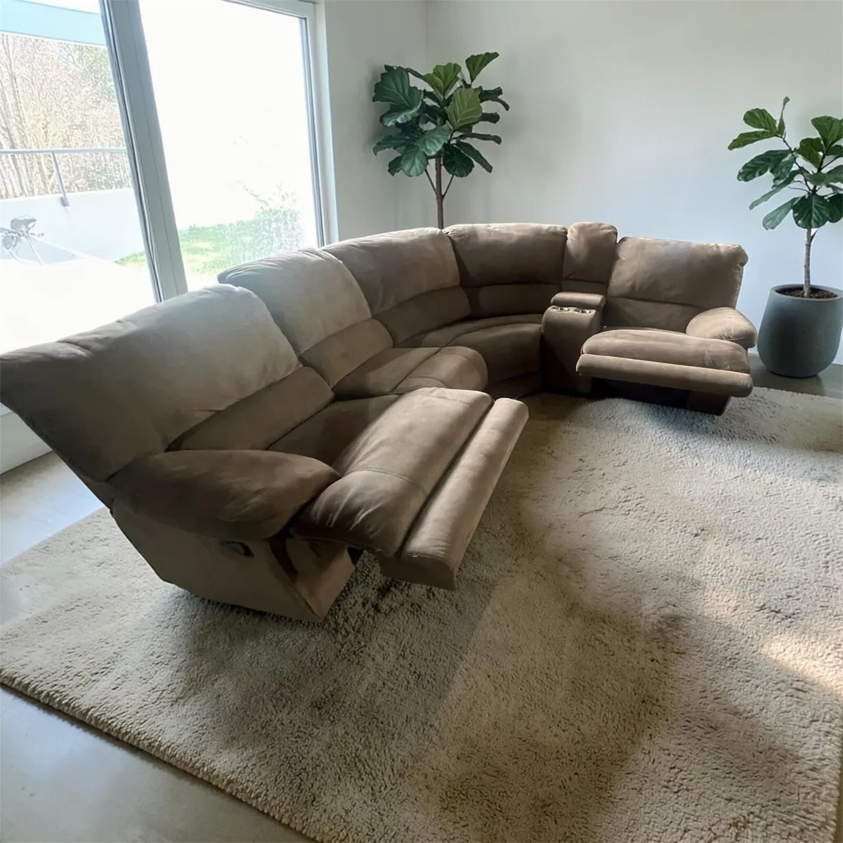 Beige corner recliner sofa set - Image 1