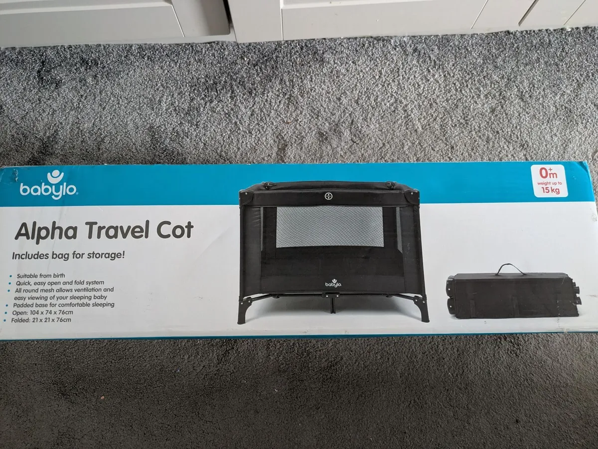 Travel cot