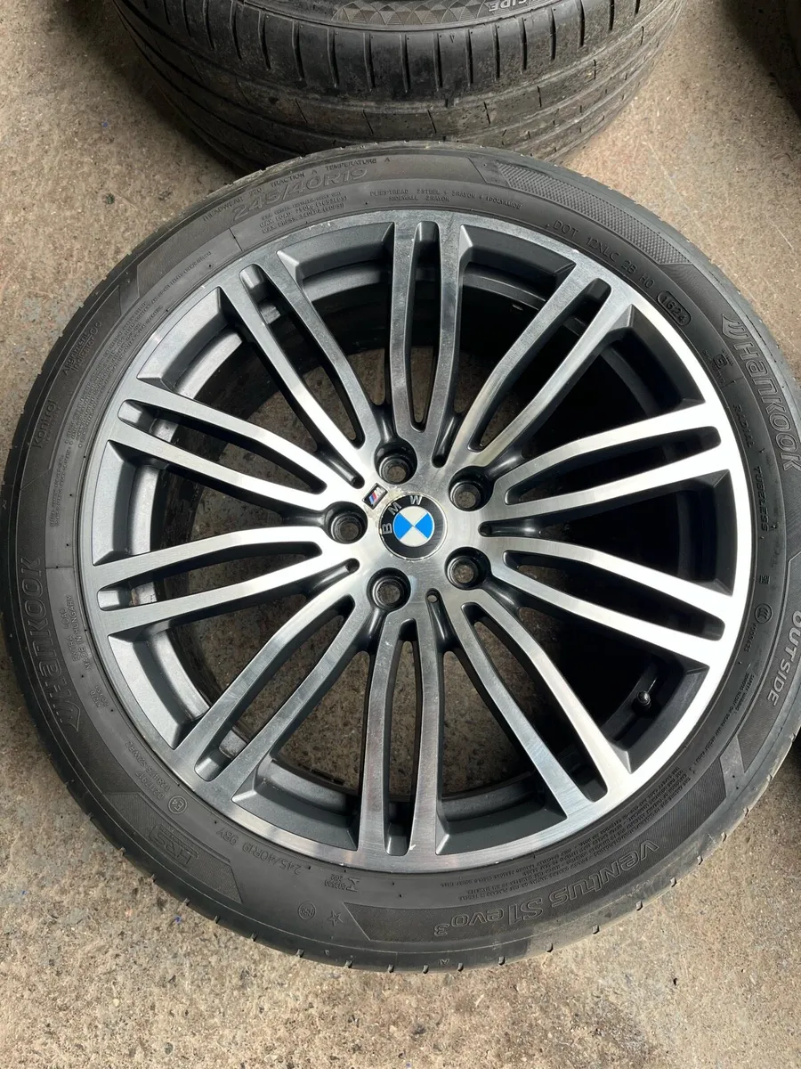 BMW G30 19” genuine alloys - Image 4