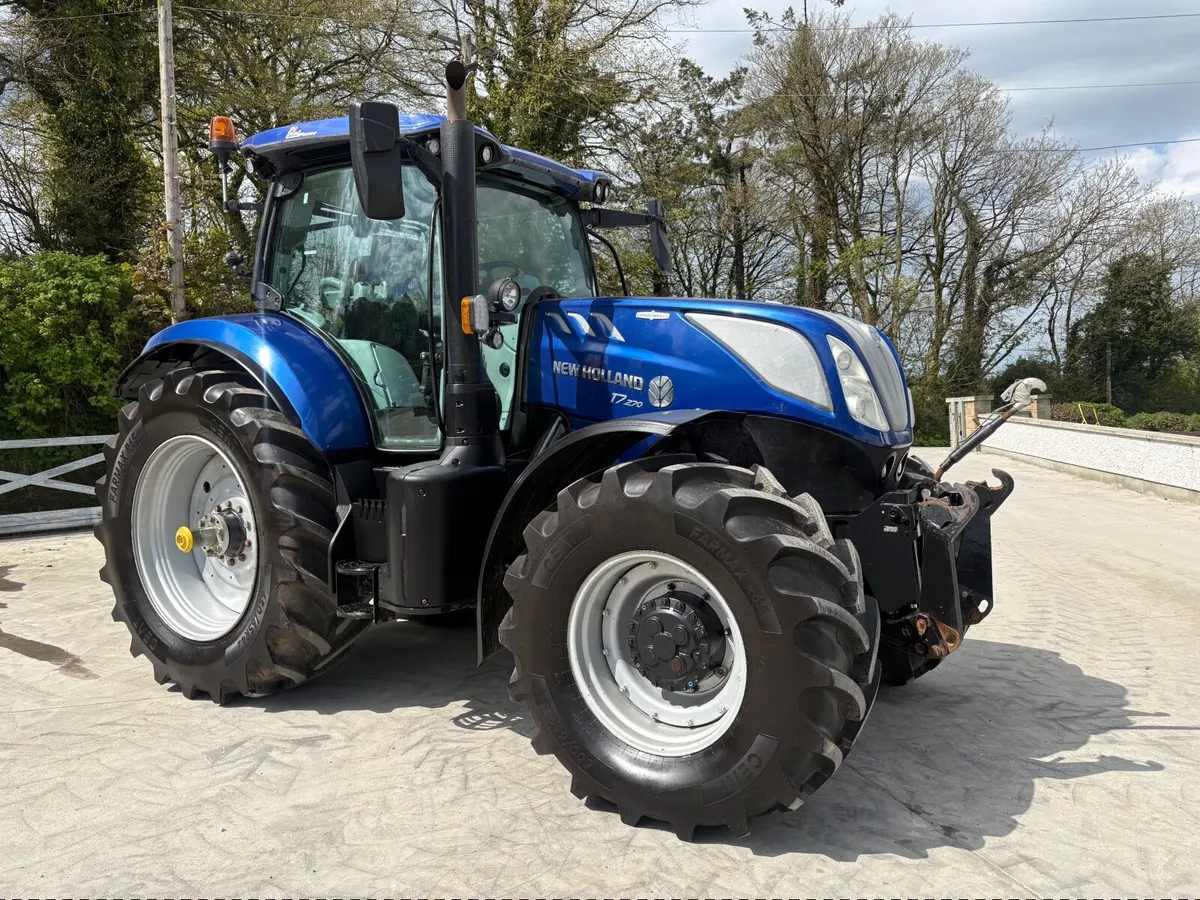 2021 New Holland T7.270 **Bluepower** - Image 1