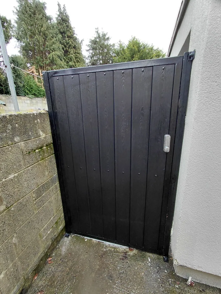 Side entry gates - Image 2