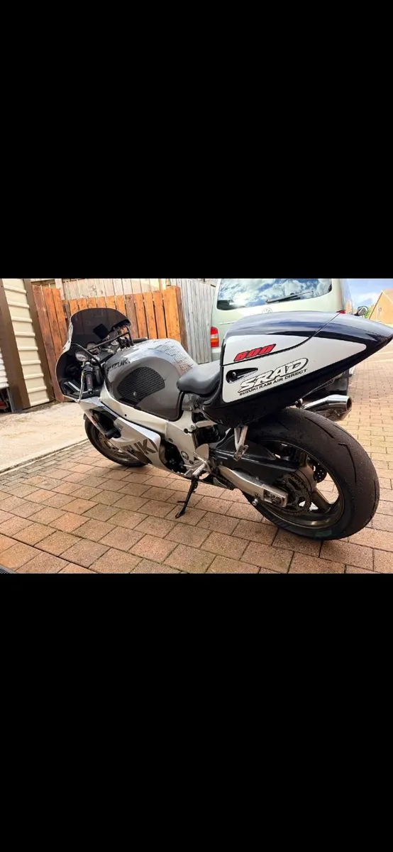 Suzuki GSXR 600 SRAD - Image 3
