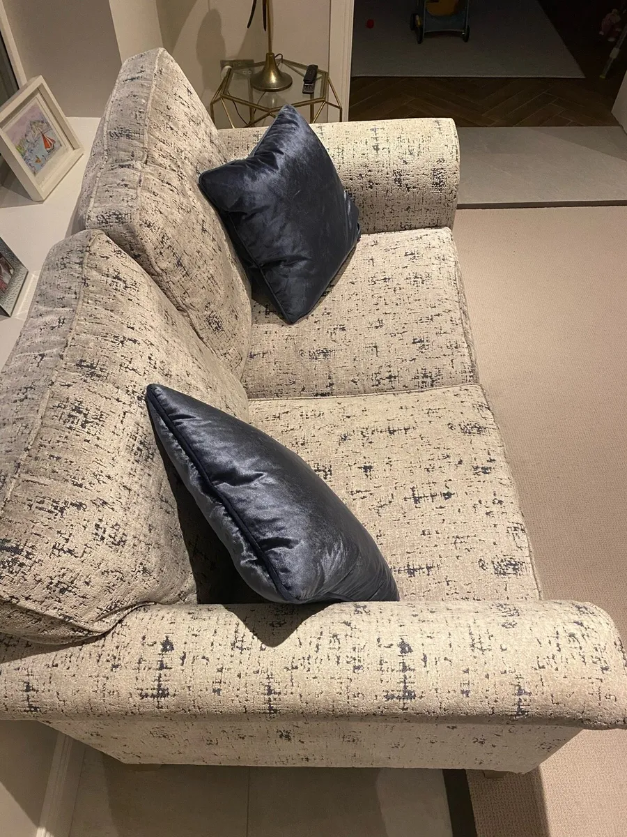 Couch - Image 1