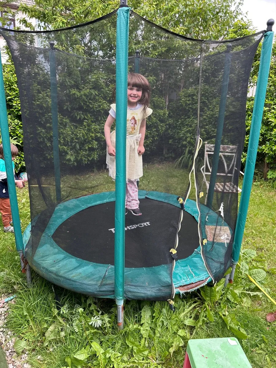 FREE trampoline 6ft with safety net - Image 1