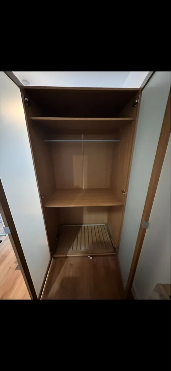 Double wardrobe - Image 3