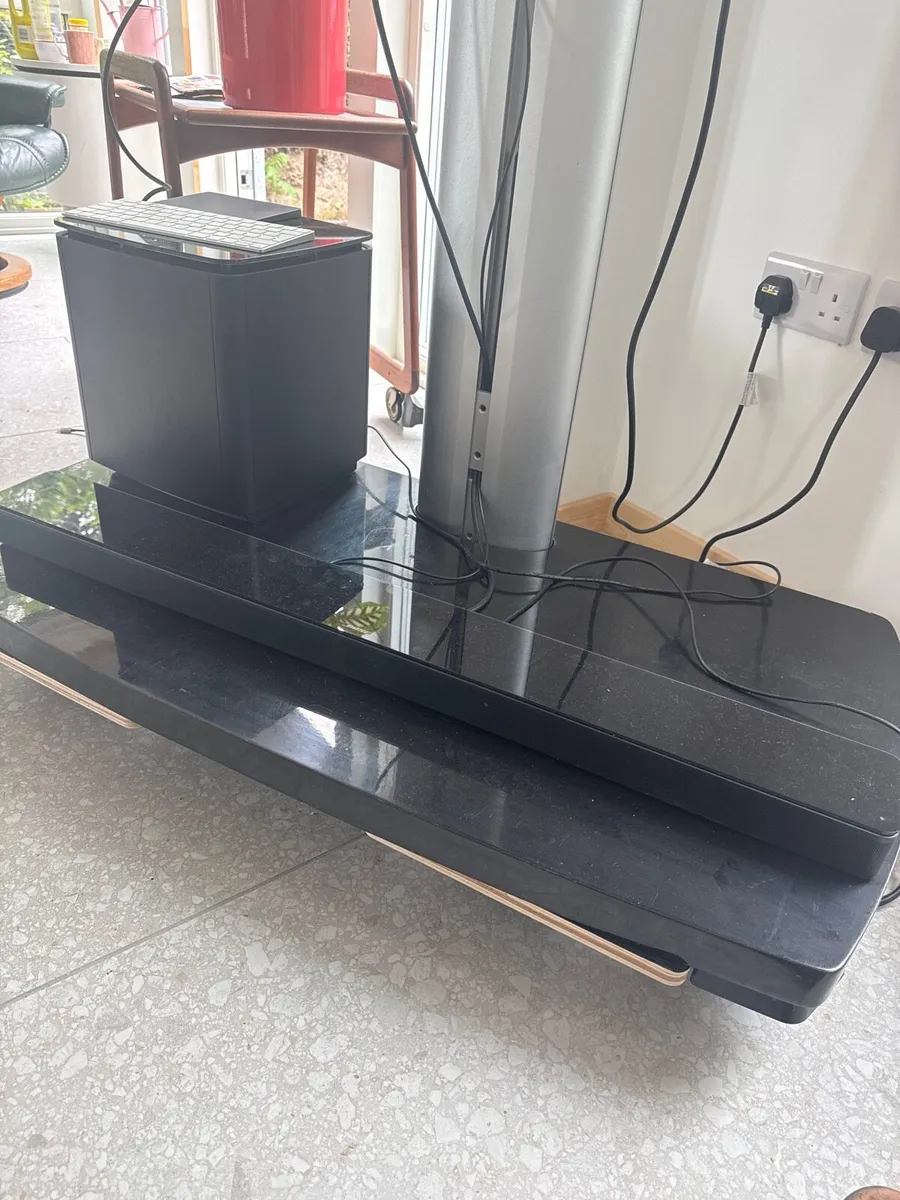 Bose soundbar - Image 1