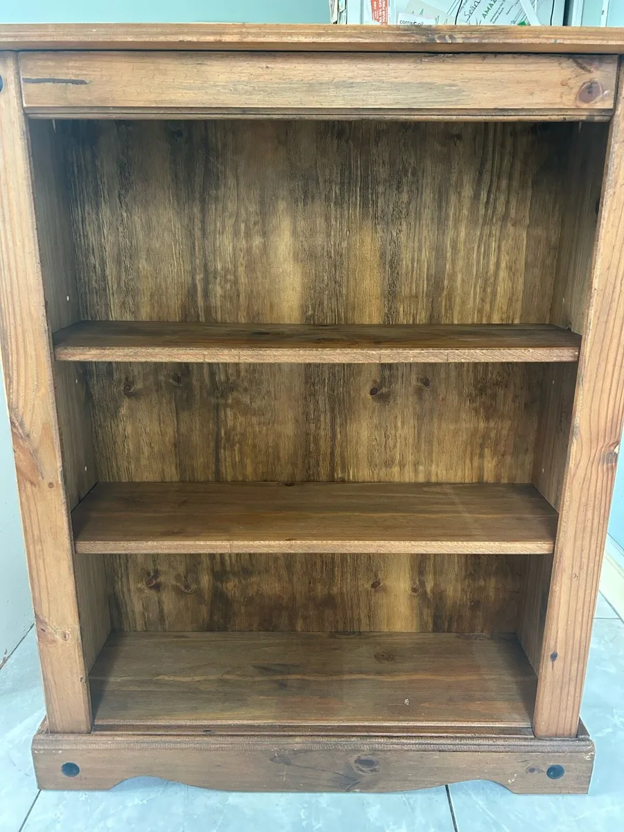 Wooden Bookshelf - Image 1