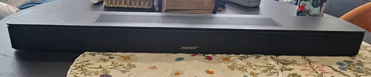 Bose Soundbar 600 Used Like New - Image 1