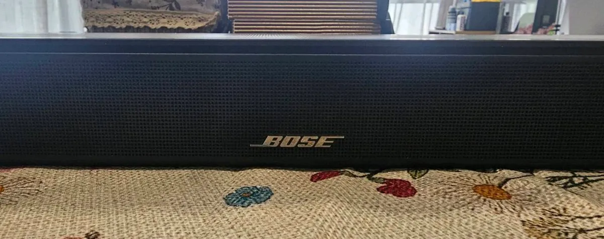 Bose Soundbar 600 Used Like New - Image 3