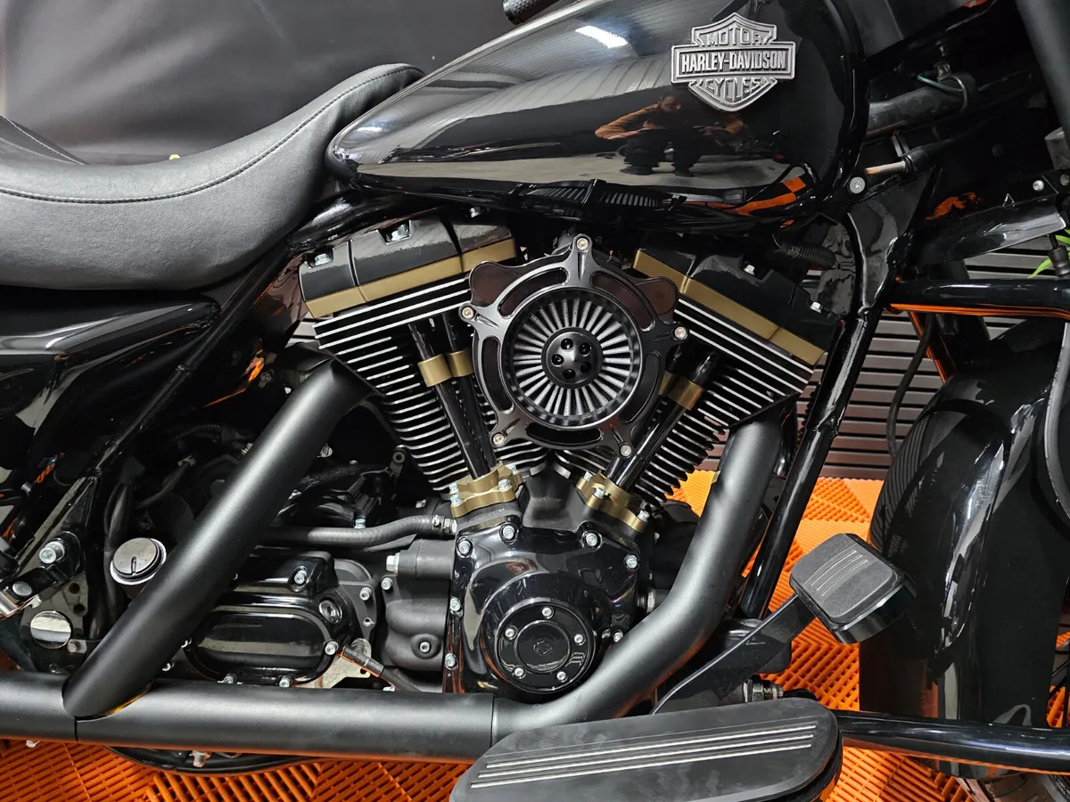 Harley-Davidson FLHX 2006 - Image 4