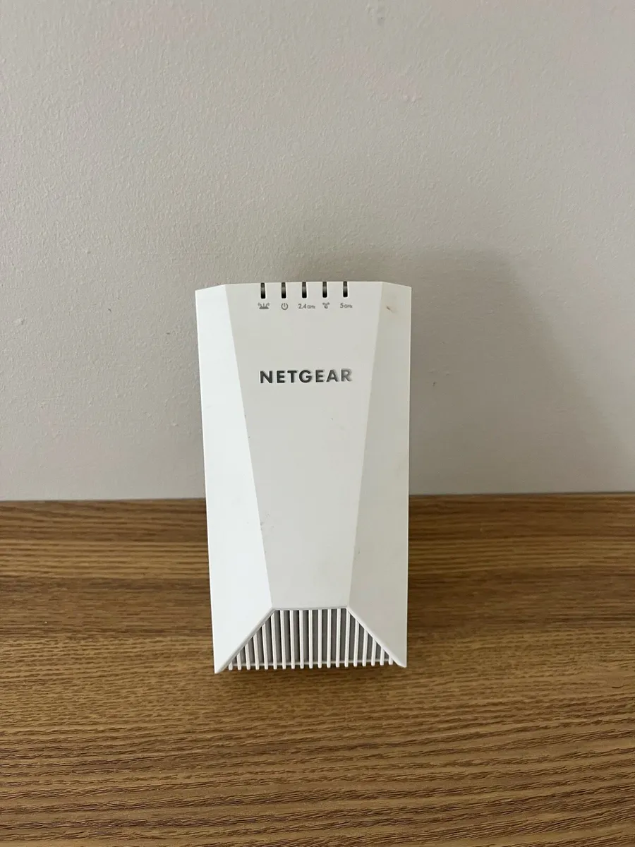 Netgear WiFi extender - Image 1