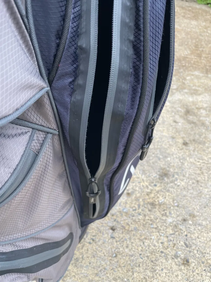 Titleist golf bag - Image 4