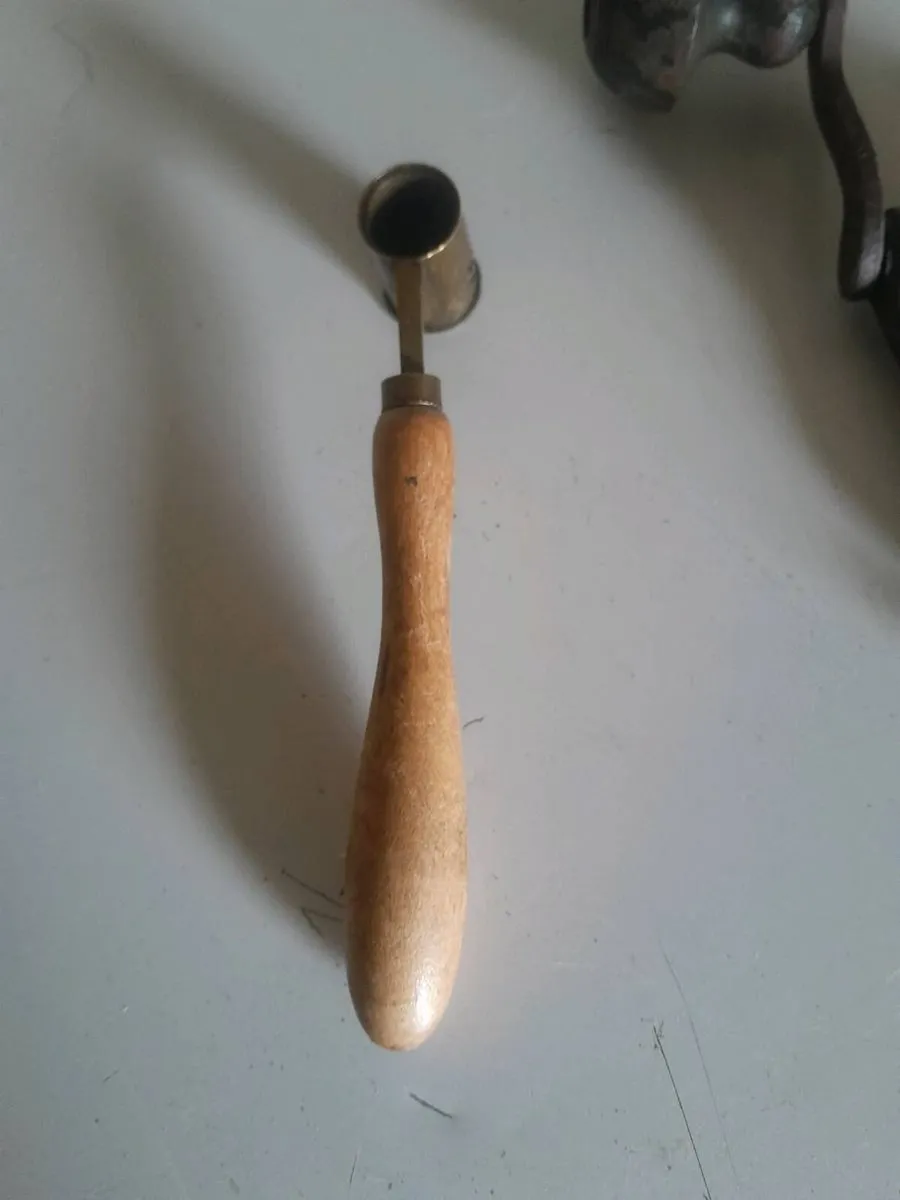 Vintage  shotgun cartridge maker and power  measur - Image 3