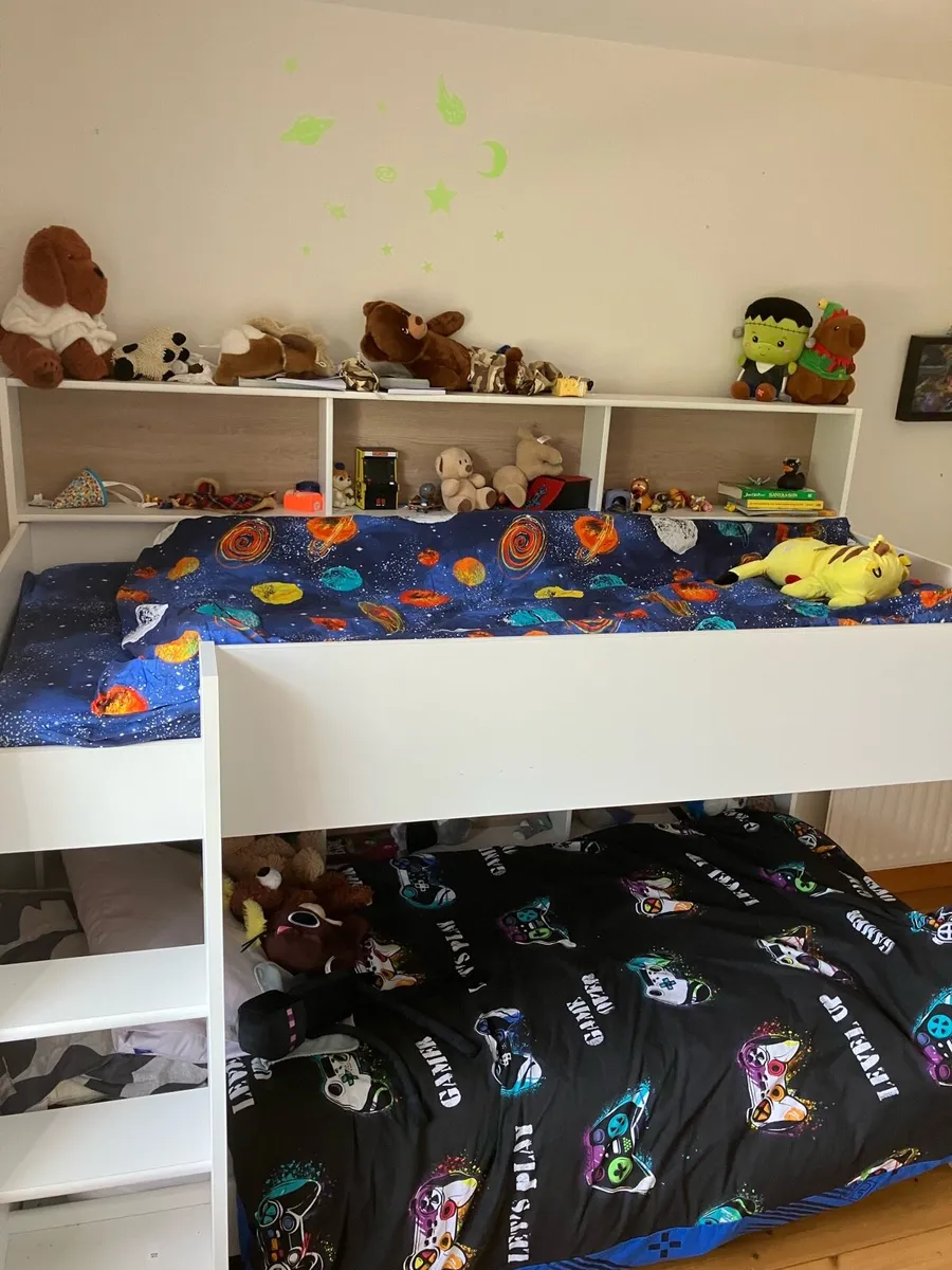 Bunk bed