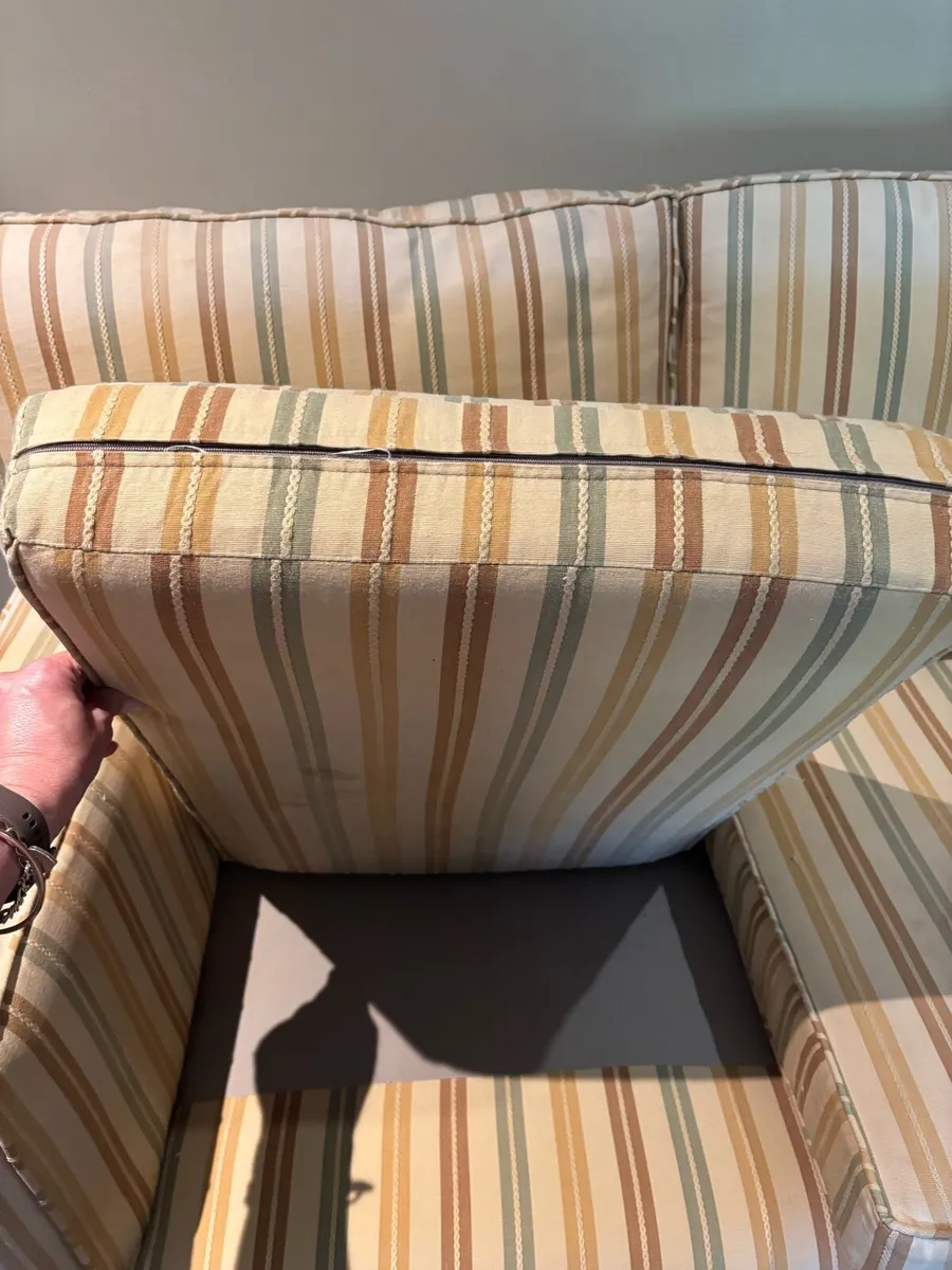 Two Seater Couch - Image 4