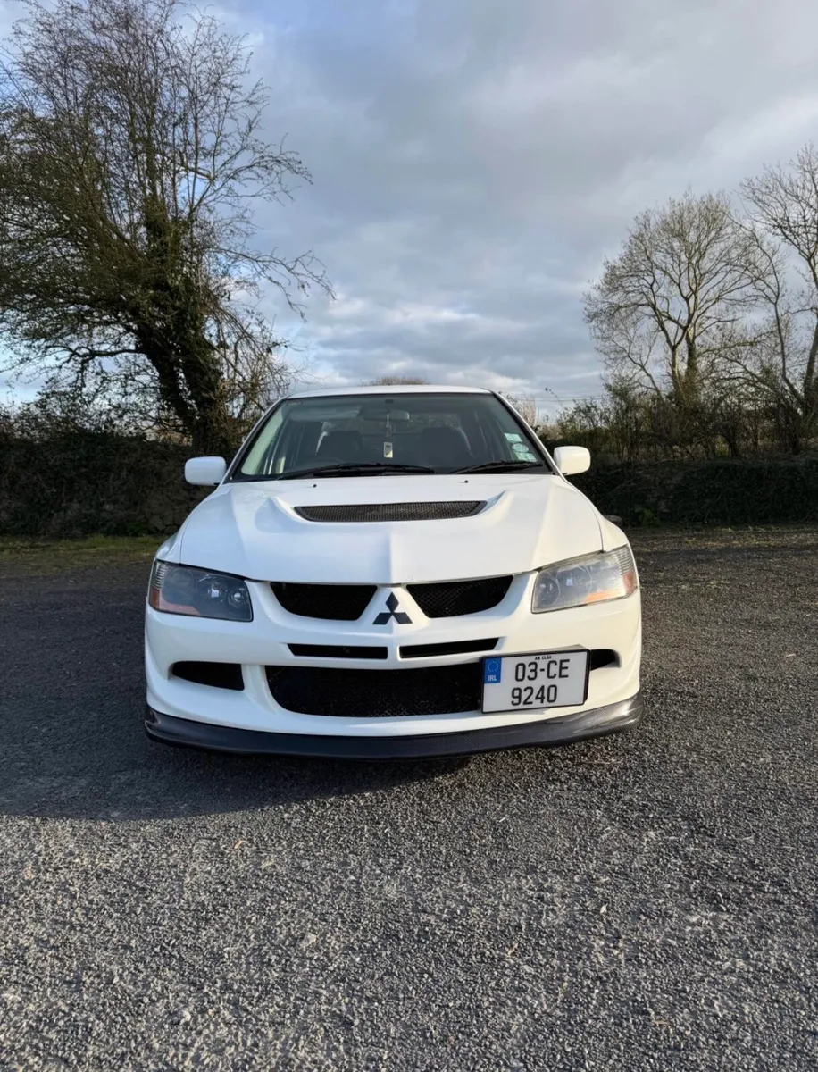 2003 Mitsubishi Lancer Evolution VIII FQ300 - Image 2