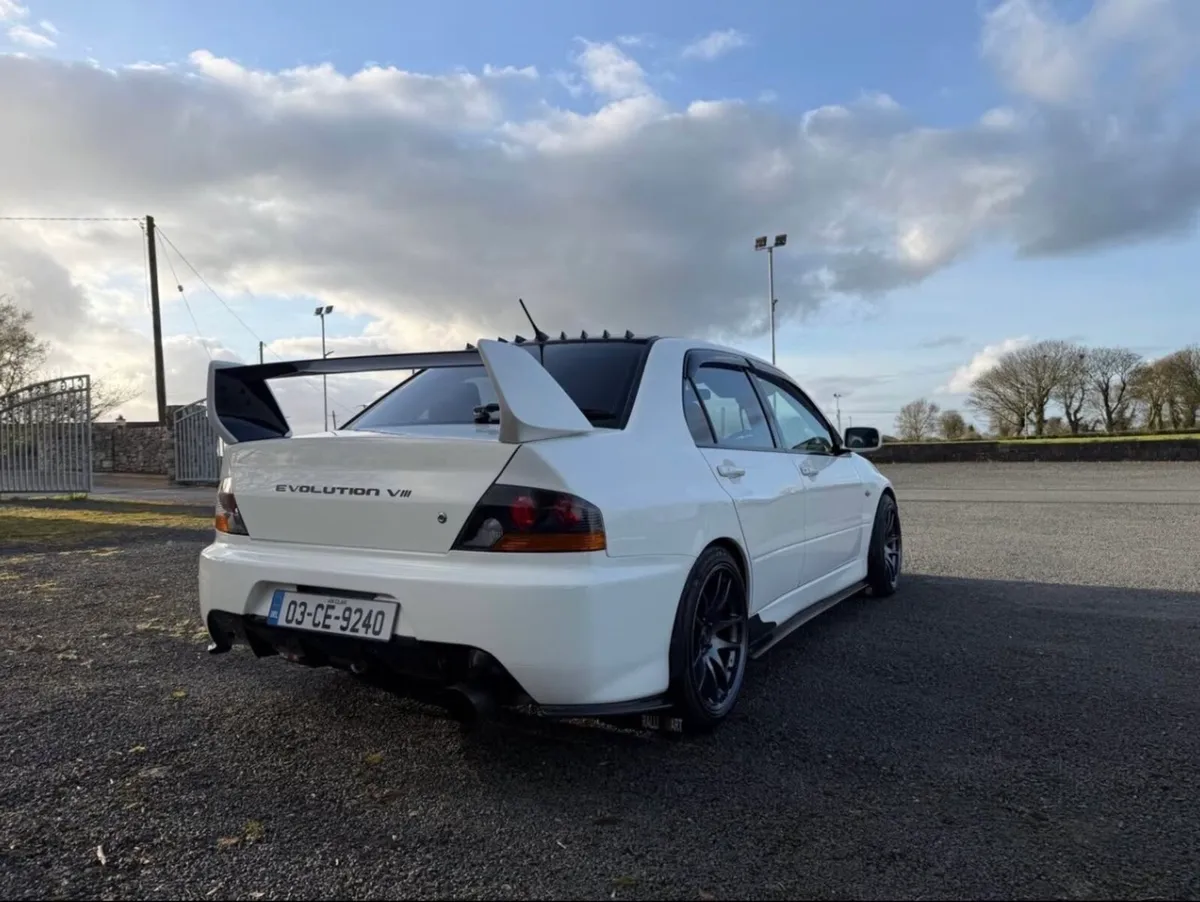 2003 Mitsubishi Lancer Evolution VIII FQ300 - Image 3