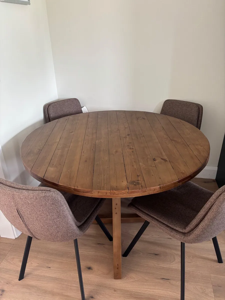 Dining table - Image 2
