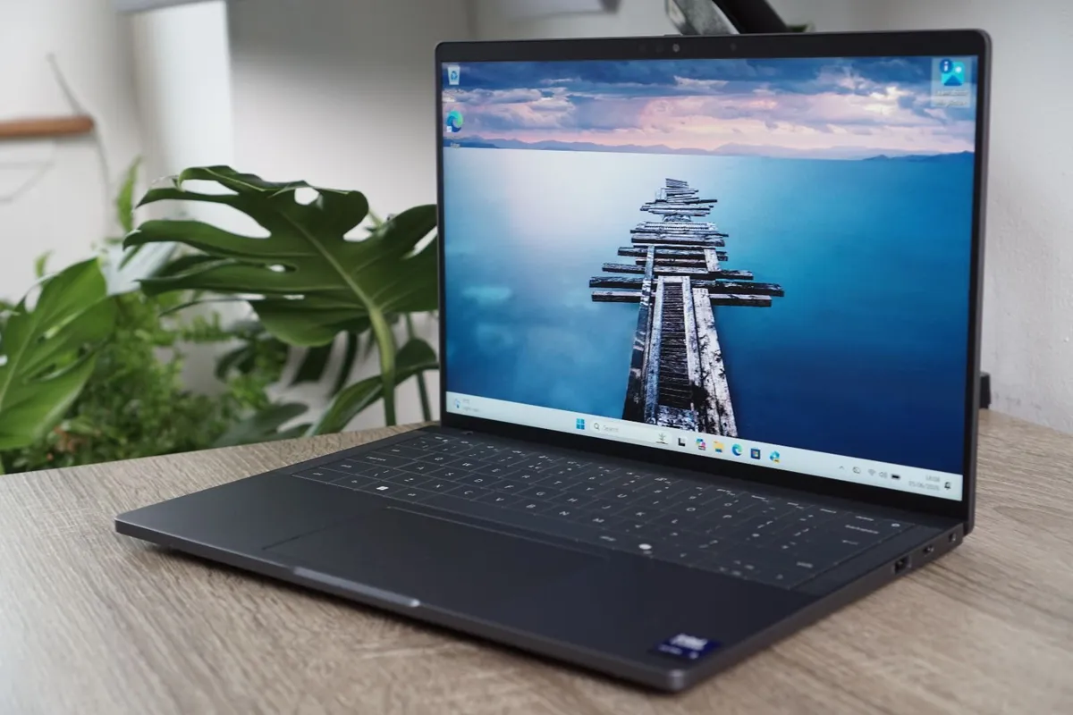 Dell Pro 14 Premium PA14250 | Ultra 5 238V | 32GB - Image 1