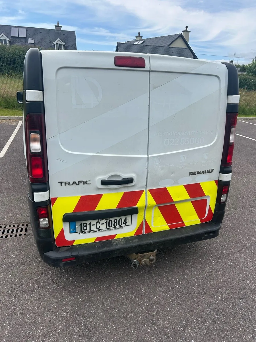 Renault Traffic - Image 3