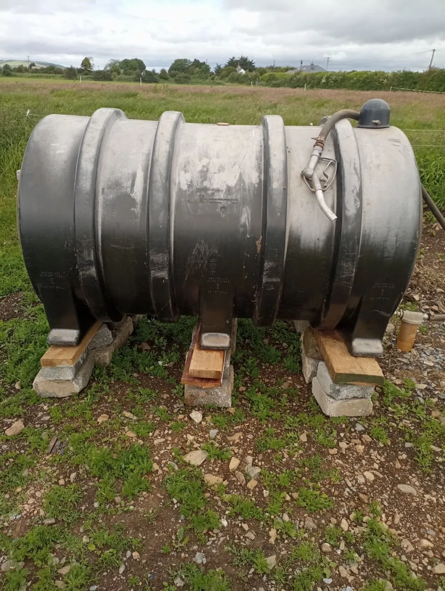Oil tank - Image 2
