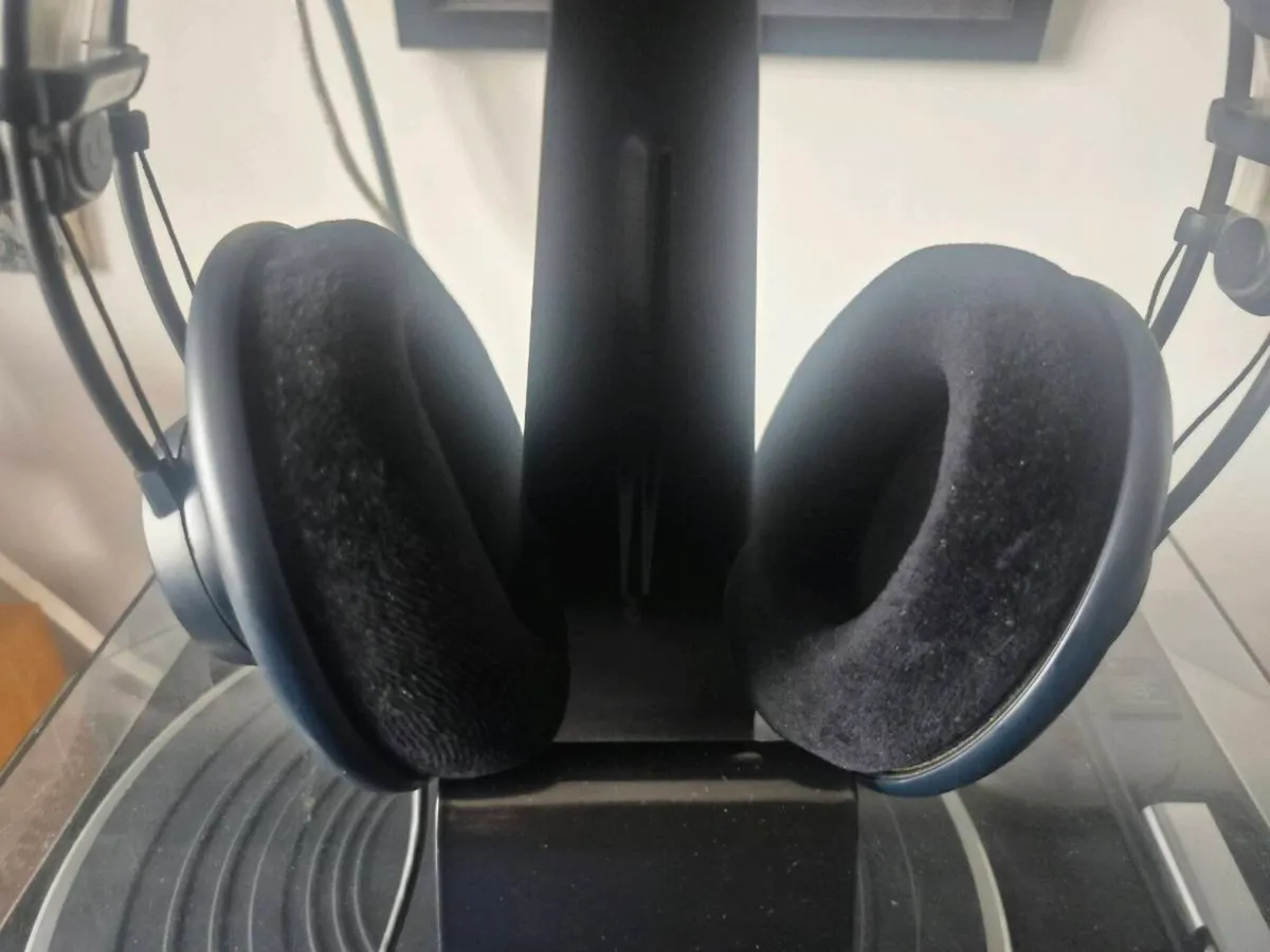 AKG K702 HEADPHONES - Image 2