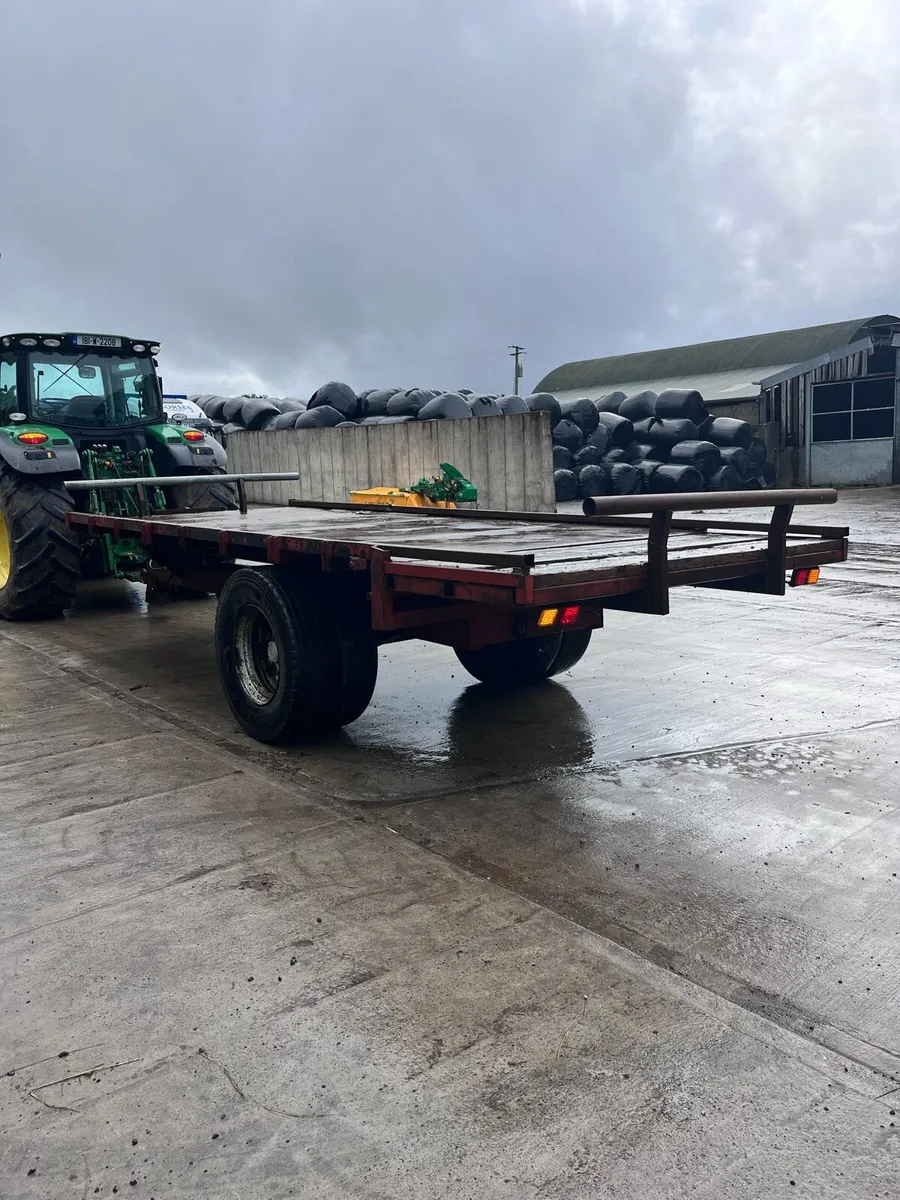 18ft bales trailer - Image 1