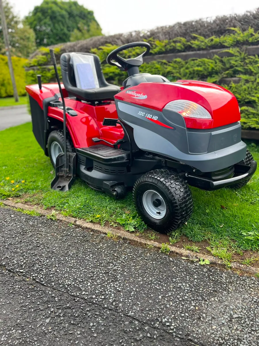 2024 Castlegarden petrol ride on lawnmower - Image 2