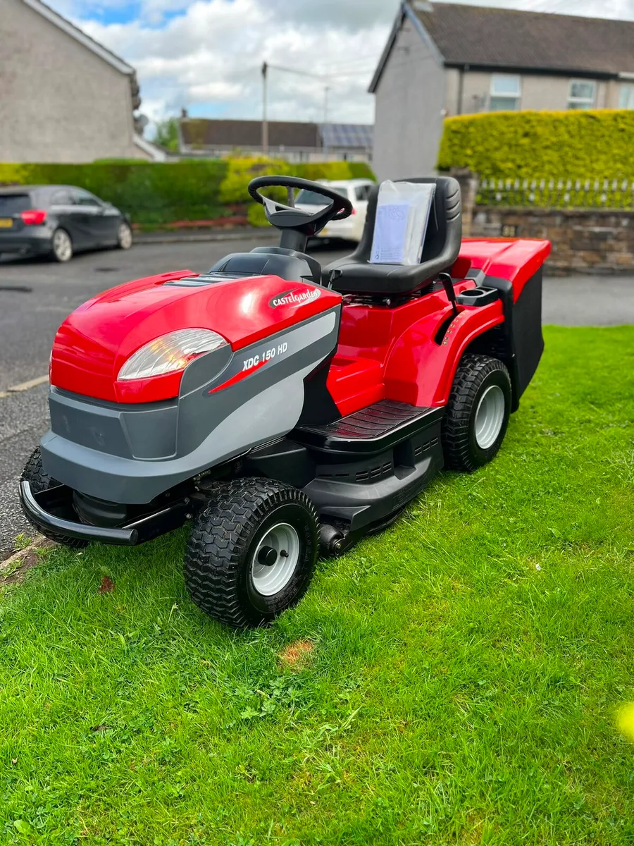 2024 Castlegarden petrol ride on lawnmower - Image 4