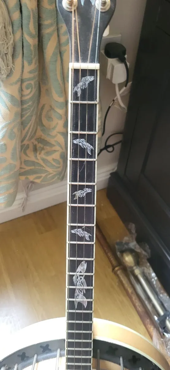 Clareen Oyster Banjo - Image 2