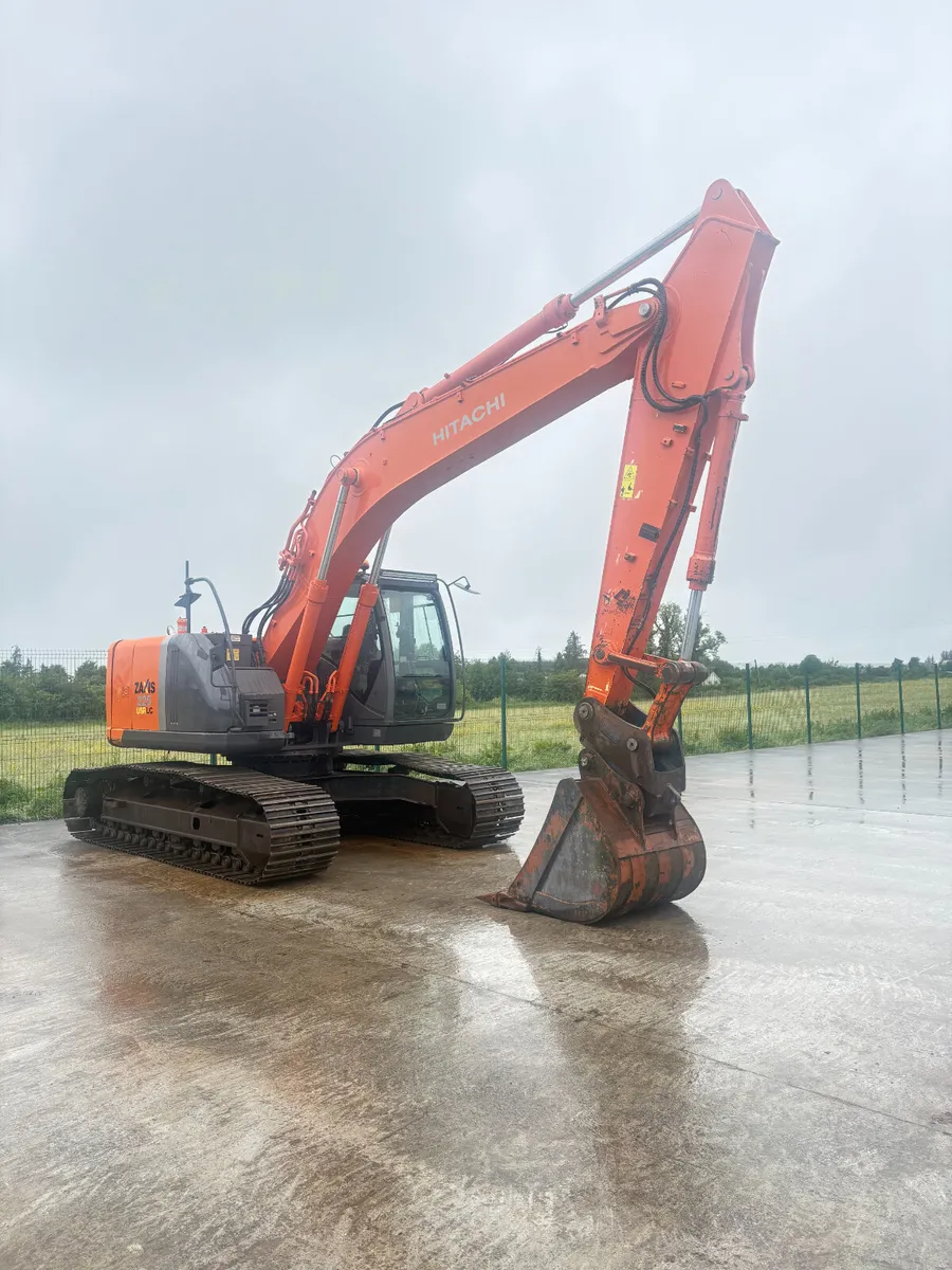 HITACHI ZX225-3 - Image 2